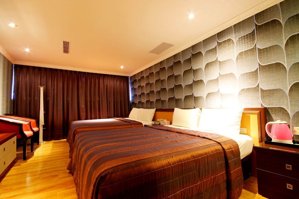 Golden Home Hotel Tajpej Buitenkant foto