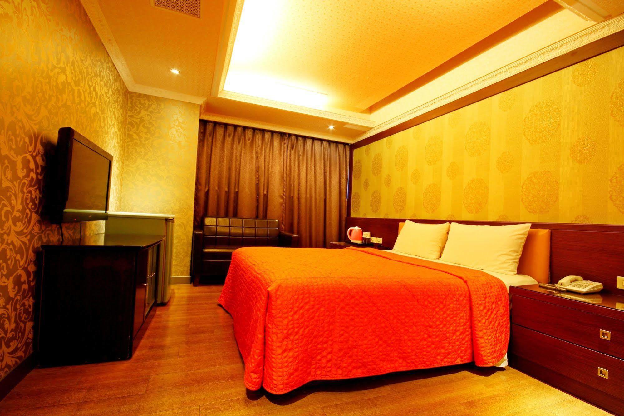 Golden Home Hotel Tajpej Buitenkant foto